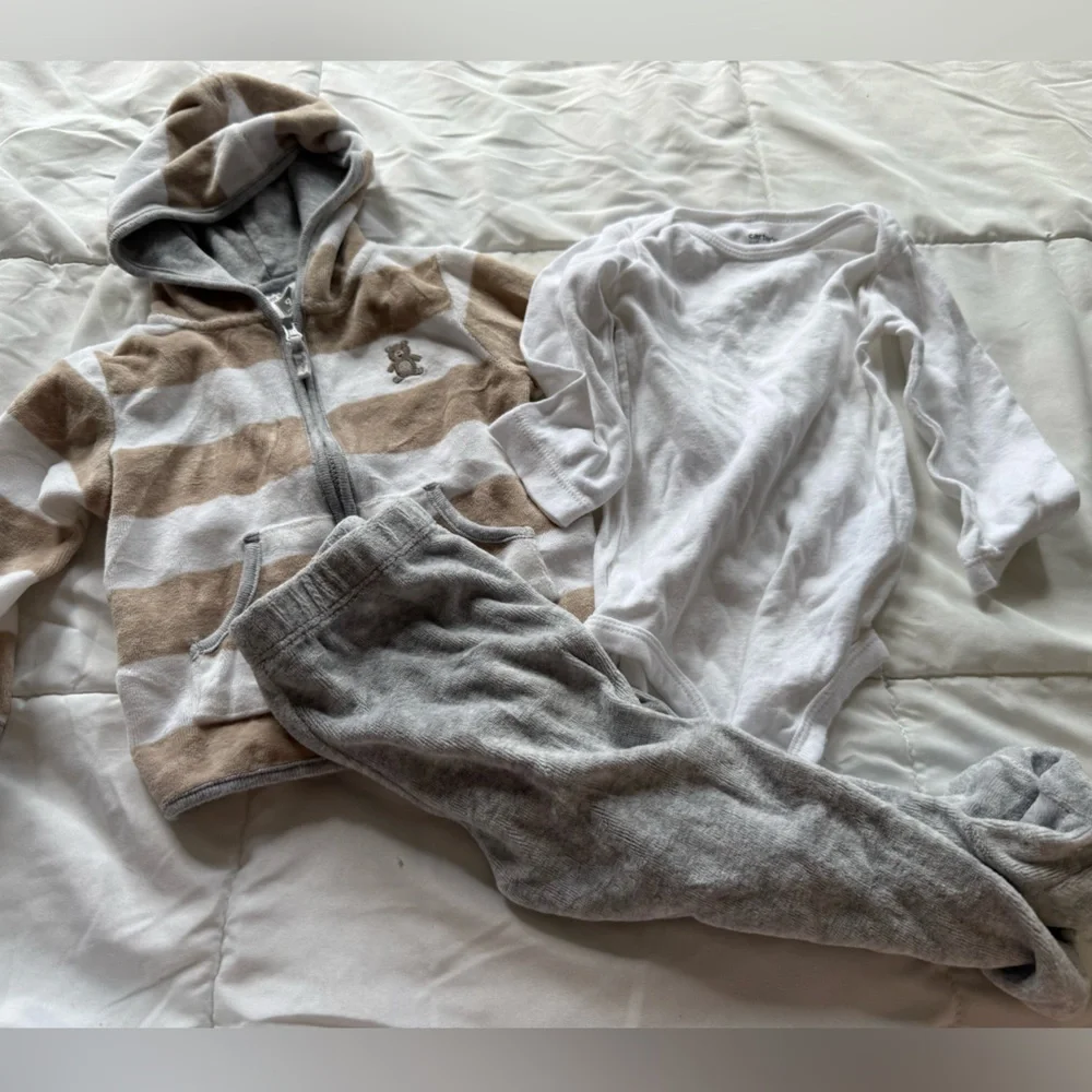 Carters Velour Matching set sweat suit striped gray beige